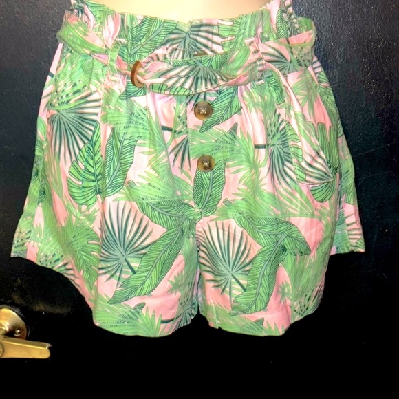 NWT Jessica Simpson tropical print dressy vacation shorts. Sz large. - Picture 1 of 13